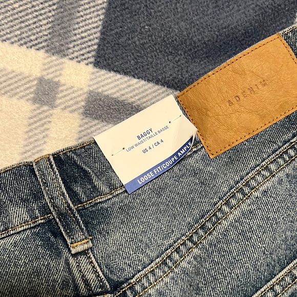 H&M Baggy Lowrise Jeans - Picture 4 of 4